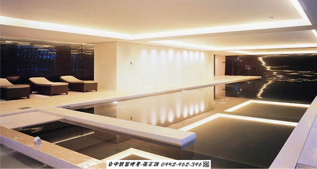 171339407-室內游泳池.jpg