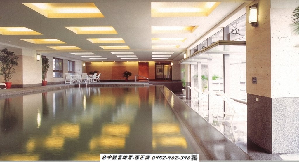 171420859-室內游泳池.jpg