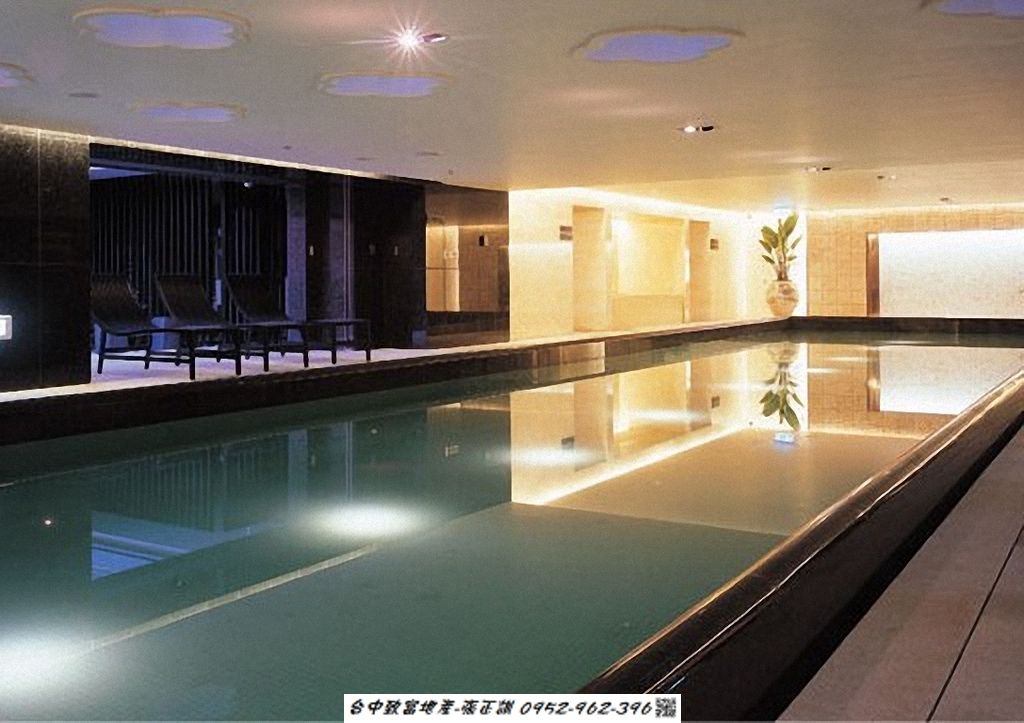 171450311-室內游泳池.jpg