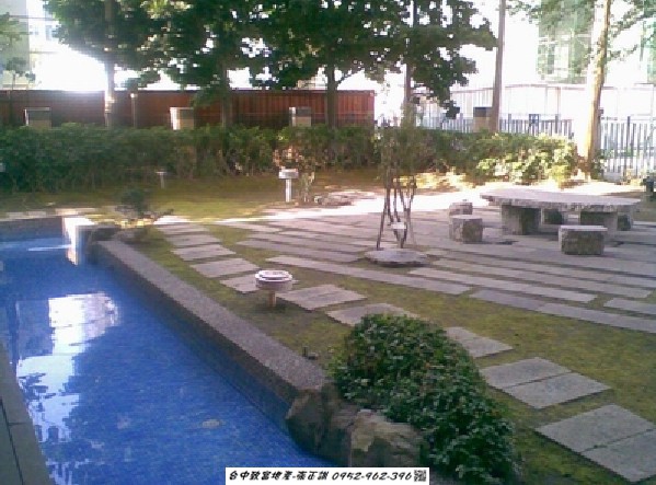 173426268-中庭花園.jpg