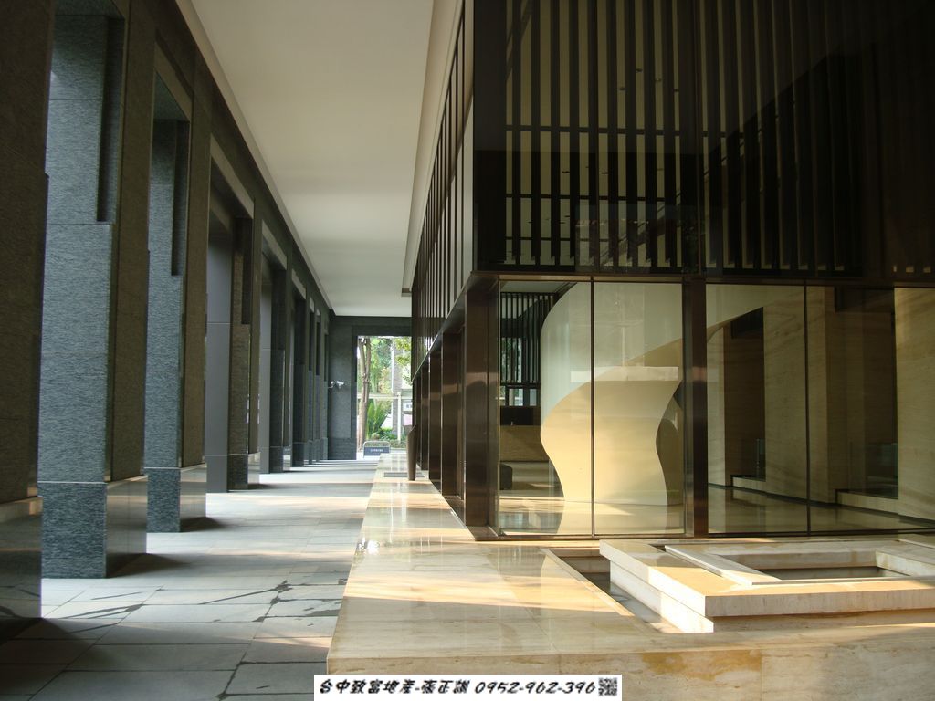 171559655-門廳01.JPG