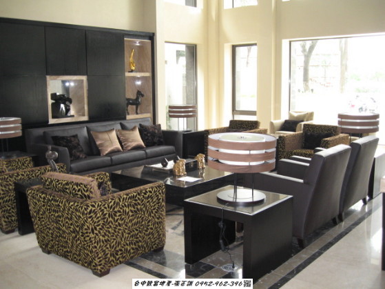 171680269-LOBBY 02.jpg
