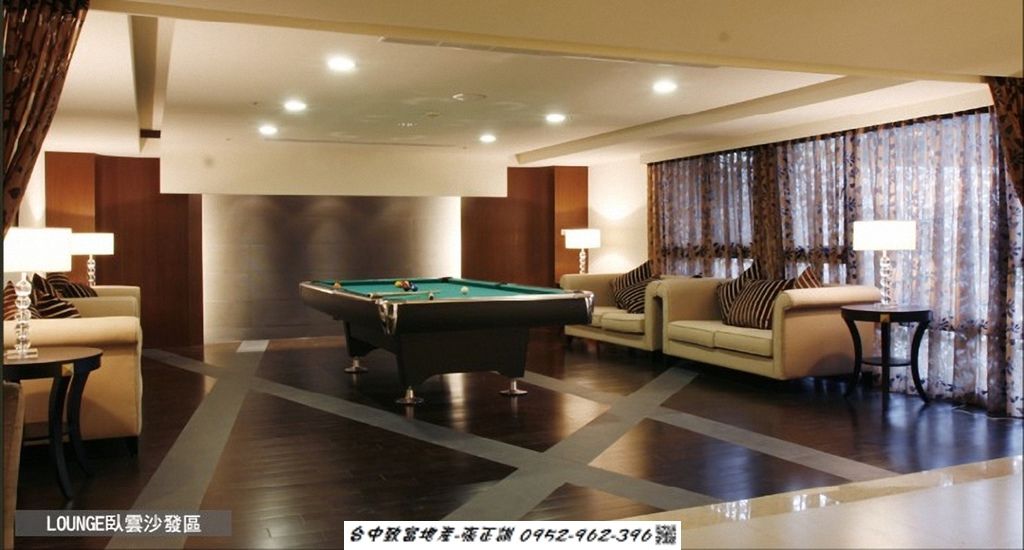 172352075-LOUNGE臥雲沙發區.jpg