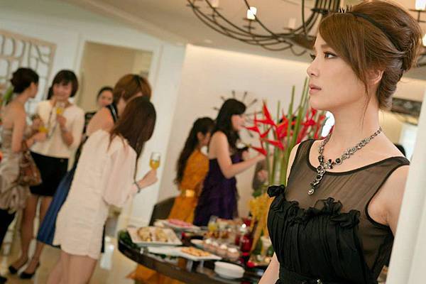 601732_496018230483001_931008264_n 601732_496018230483001_931008264_n