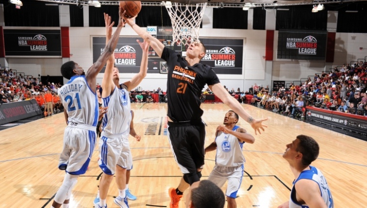 Alex Len.jpg Alex Len.jpg