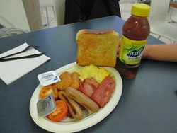 Big breakfast 13.90,檸檬茶4.5 Big breakfast 13.90,檸檬茶4.5