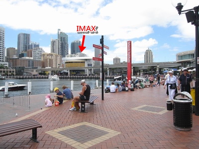 2009_1230_122628黃黑色相間的就是全世界最大的IMAX.JPG 2009_1230_122628黃黑色相間的就是全世界最大的IMAX.JPG