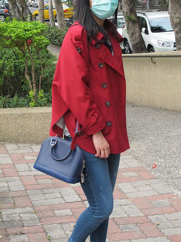 BRAND ♥ Louis Vuitton Alma BB-Epi Indigo @ Tiffany.W :: 痞客邦