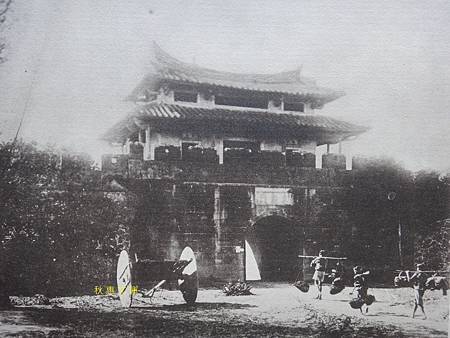 738399_590923100945258_1891551803_o