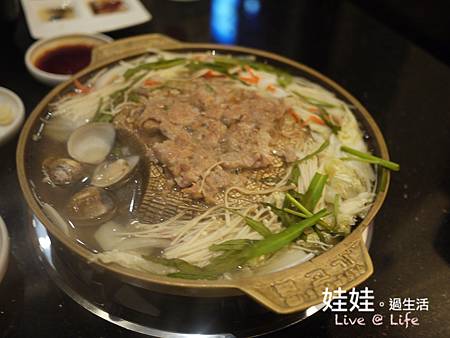 [ 食。台中] 澄川黃鶴洞燒肉之丘- 韓式料理@ 娃娃過生活:: 痞客 ...