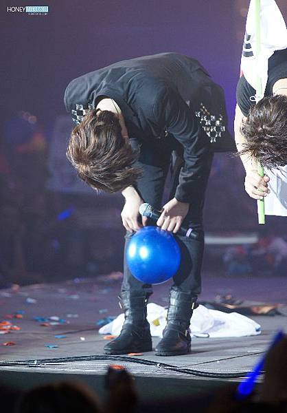 120406SS4inParis-47 120406SS4inParis-47
