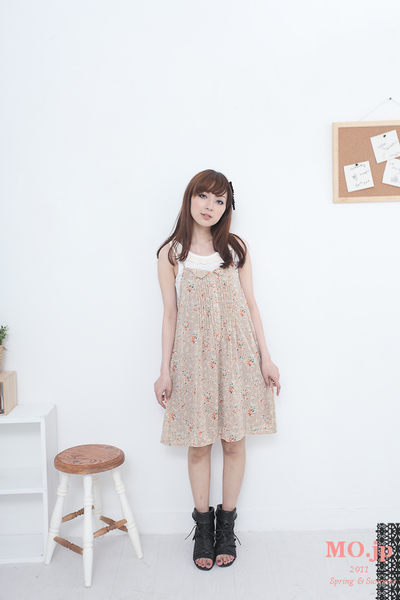 c59062259-ac-5794xf5x0400x0600-m.jpg