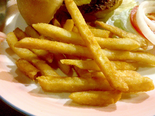 The Burger(二店):【台北新莊】輔大周邊校園美食惹堡The Burger擊敗鬆餅公主還開了二店!CP值有高! The Burger(二店):【台北新莊】輔大周邊校園美食惹堡The Burger擊敗鬆餅公主還開了二店!CP值有高!