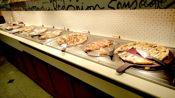 Pizza Hut 必勝客 歡樂吧(台北許昌店):【口碑卷44】BBQ烤雞無敵!必勝客歡樂吧吃到飽~法國料理季! Pizza Hut 必勝客 歡樂吧(台北許昌店):【口碑卷44】BBQ烤雞無敵!必勝客歡樂吧吃到飽~法國料理季!