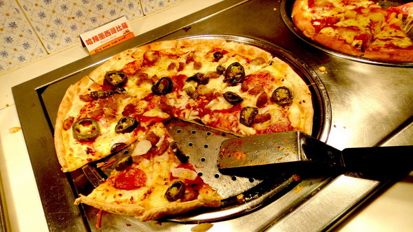 Pizza Hut 必勝客 歡樂吧(台北許昌店):【口碑卷44】BBQ烤雞無敵!必勝客歡樂吧吃到飽~法國料理季! Pizza Hut 必勝客 歡樂吧(台北許昌店):【口碑卷44】BBQ烤雞無敵!必勝客歡樂吧吃到飽~法國料理季!