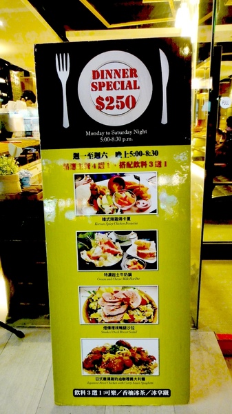 Tutti Cafe圖比咖啡創意早午餐:【台北南京】超貼心客製化塗鴉甜點!Tutti Cafe圖比咖啡創意早午餐! Tutti Cafe圖比咖啡創意早午餐:【台北南京】超貼心客製化塗鴉甜點!Tutti Cafe圖比咖啡創意早午餐!