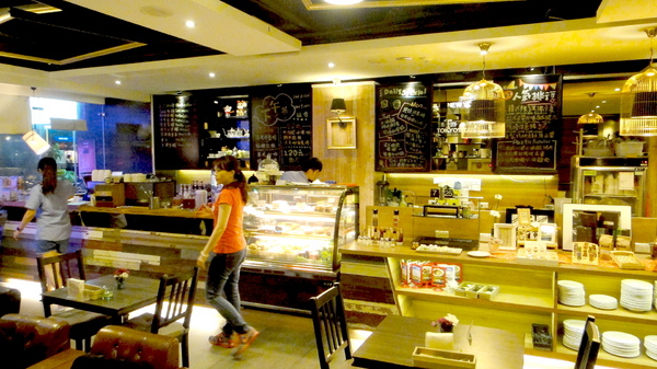 Tutti Cafe圖比咖啡創意早午餐:【台北南京】超貼心客製化塗鴉甜點!Tutti Cafe圖比咖啡創意早午餐! Tutti Cafe圖比咖啡創意早午餐:【台北南京】超貼心客製化塗鴉甜點!Tutti Cafe圖比咖啡創意早午餐!