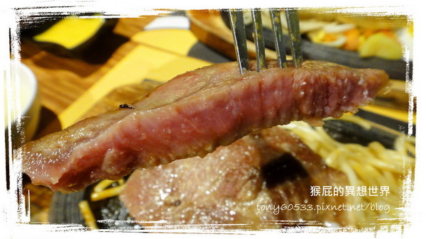 角頭炙燒牛排(新莊廟街店):【台北新莊】隱身在新莊廟街裡的特殊口味角頭炙燒牛排 角頭炙燒牛排(新莊廟街店):【台北新莊】隱身在新莊廟街裡的特殊口味角頭炙燒牛排