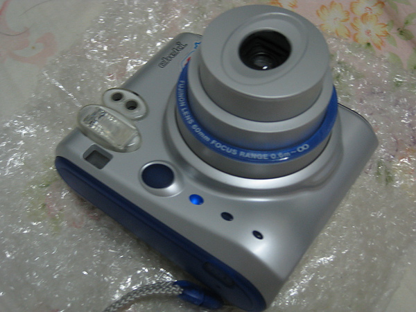 充電時依序亮起