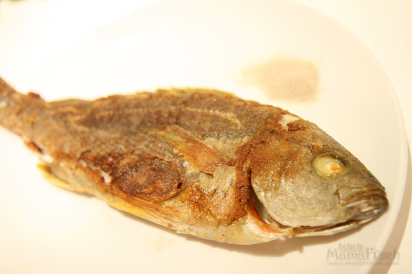 香煎黃雞仔魚1024.jpg 香煎黃雞仔魚1024.jpg