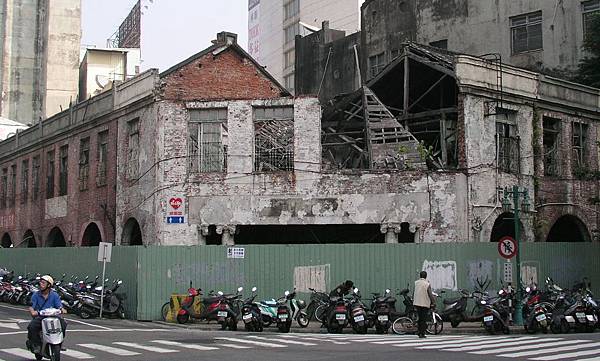 001-1.jpg 001-1.jpg