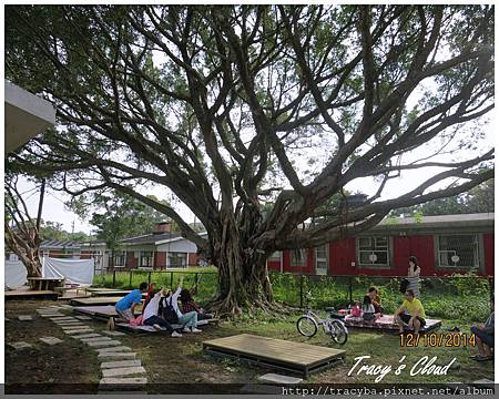 2014.10.12漫步文化大學&亞尼克夢想屋一號店-野餐區