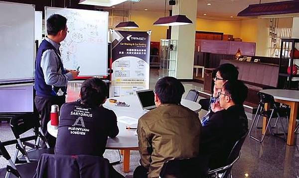 11025725_1638437966375105_7250132496930690953_n