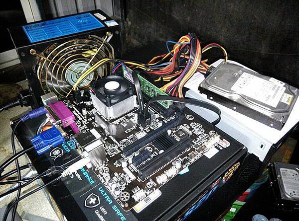 1533746_846056502076553_6921061858736509222_n