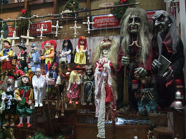 puppets puppets