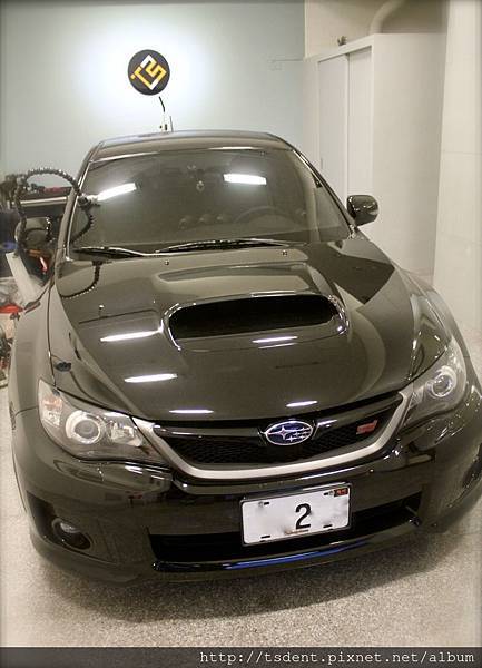 Subaru Impreza STi 車門凹痕