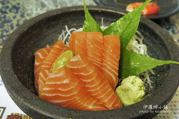 鮭魚生魚片