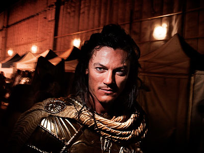 10-Clash-Titans-Luke-Evans_400