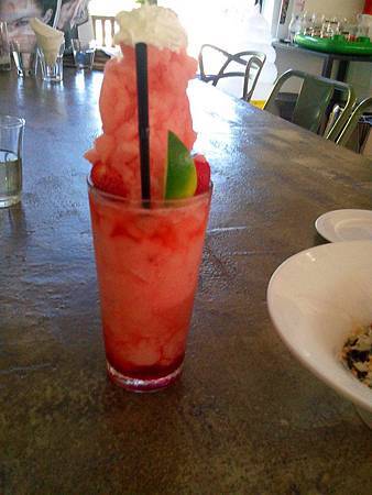 540712_620826414605506_630419601_n