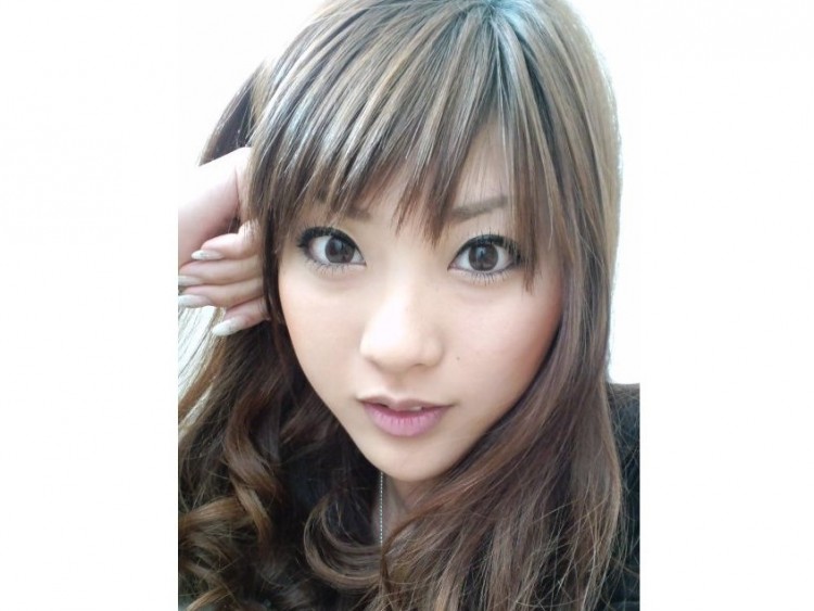 這種小女生也能成主持人?美女主播疑遭報復裸照外流 這種小女生也能成主持人?美女主播疑遭報復裸照外流