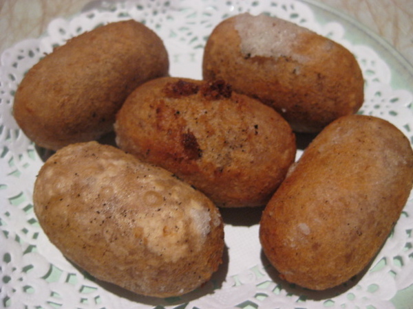 九份老街-九重町客棧美食炸芋頭