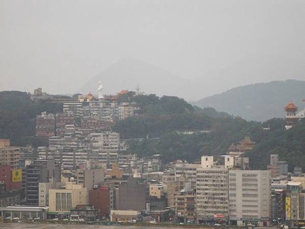 越智兵五郎紀念碑.二二八八堵車站罹難員工紀念碑.基隆景觀地標觀景台.飛鳳山.縱貫線起點 065