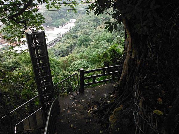 越智兵五郎紀念碑.二二八八堵車站罹難員工紀念碑.基隆景觀地標觀景台.飛鳳山.縱貫線起點 082