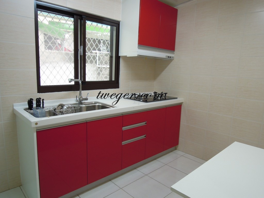 kit008-2.JPG kit008-2.JPG