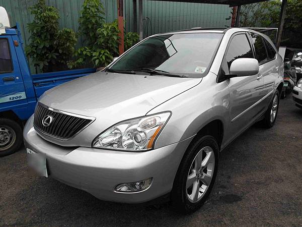LEXUS RX330 01