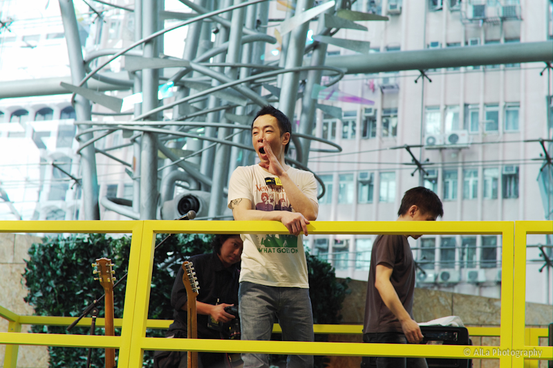 Paul Wong SOLITON LIVE@ Langham Place Paul Wong SOLITON LIVE@ Langham Place
