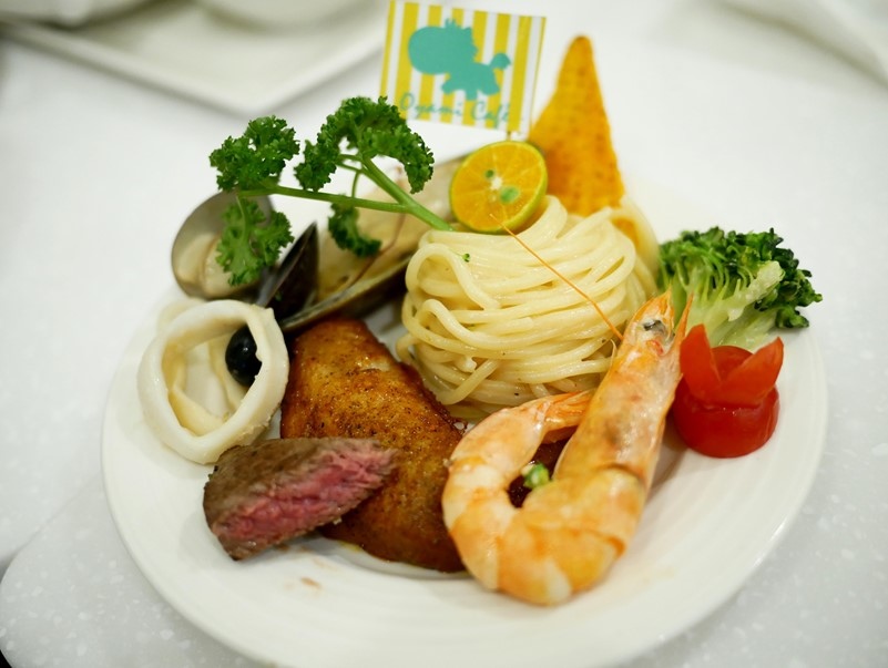 【闆橋美食】Oyami闆橋新埔店，放鬆聊八卦好去處（下午茶、義大利麵、鬆餅）