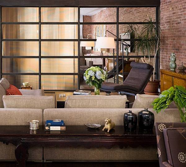 Brick-Wall-Studio-Apartment-by-Stephan-JAKLITSCH-GARDNER-lounge-with-warm-to-neutral-tones-and-oriental-subtleties.jpeg