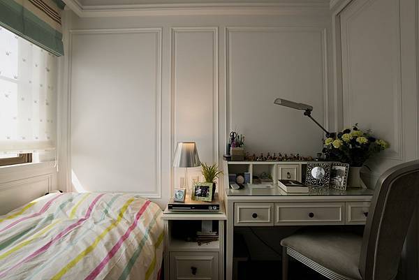 麗景-兒子房 窗簾和寢具相襯