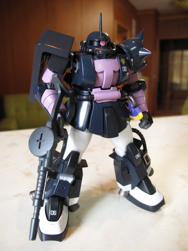 HGUC 黑色三連星專用 Zaku II R-1A HGUC 黑色三連星專用 Zaku II R-1A