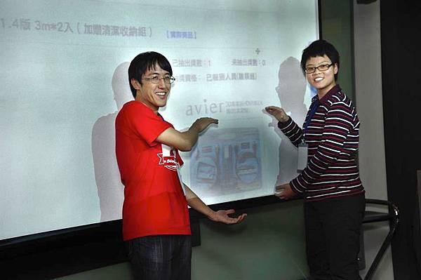 553791_511695828854344_1591099943_n 553791_511695828854344_1591099943_n