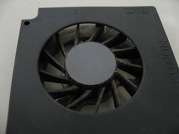 ASUS_M2E_10.JPG