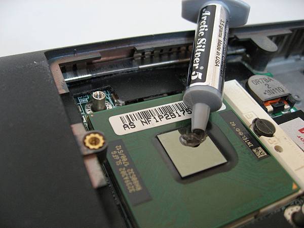 ASUS_M2E_15.JPG