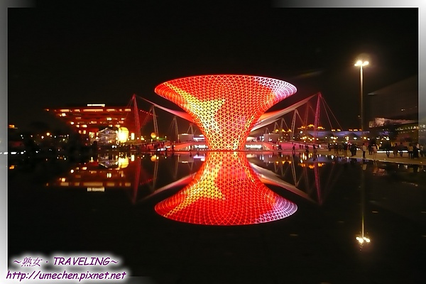 世博軸燈光秀-07.jpg 世博軸燈光秀-07.jpg