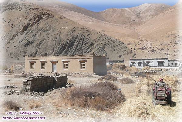 前往珠峰-沿途的奇妙地形與藏居_12