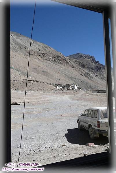 觀景台賓館-我的房間窗外是號稱世界最高的寺廟絨布寺 觀景台賓館-我的房間窗外是號稱世界最高的寺廟絨布寺